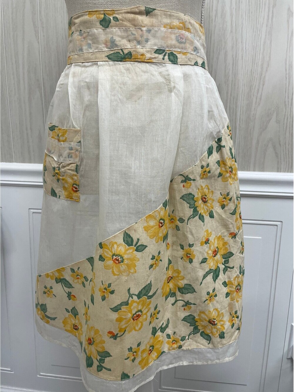 Vintage yellow flower cotton half apron